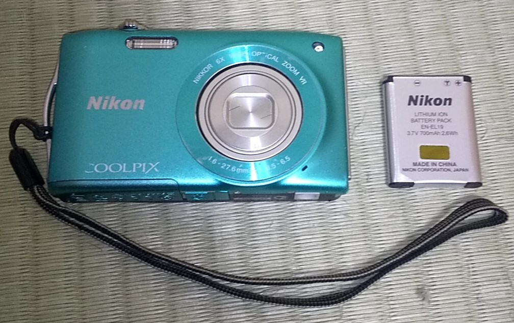 Nikon ニコン COOLPIX S3300 コンパクトデジタルカメラ_画像1