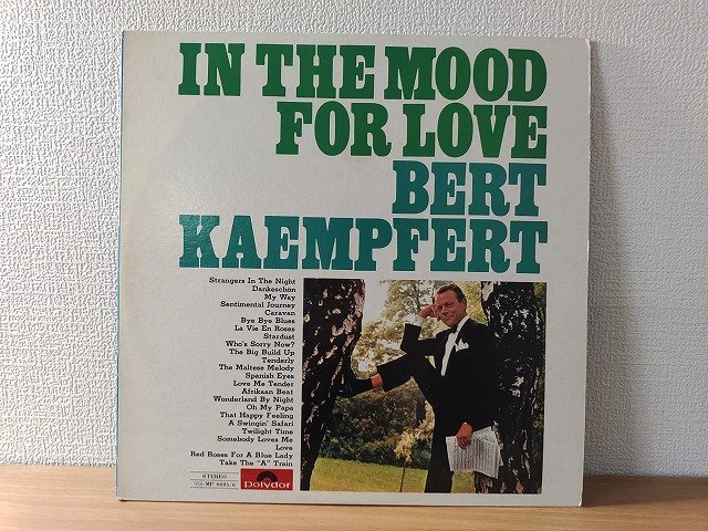 ■3点以上で送料無料!! LP 国内盤２枚組 / ベルト・ケンプフェルト Bert Kaempfert /IN THE MOOD FOR LOVE 90LP9KS_画像1