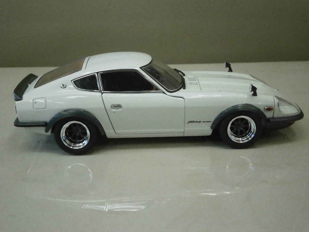 1/24＜希少美品：EBBRO(MMP)＞日産 フェアレディ 240Z-G （白） /カスタム_画像6