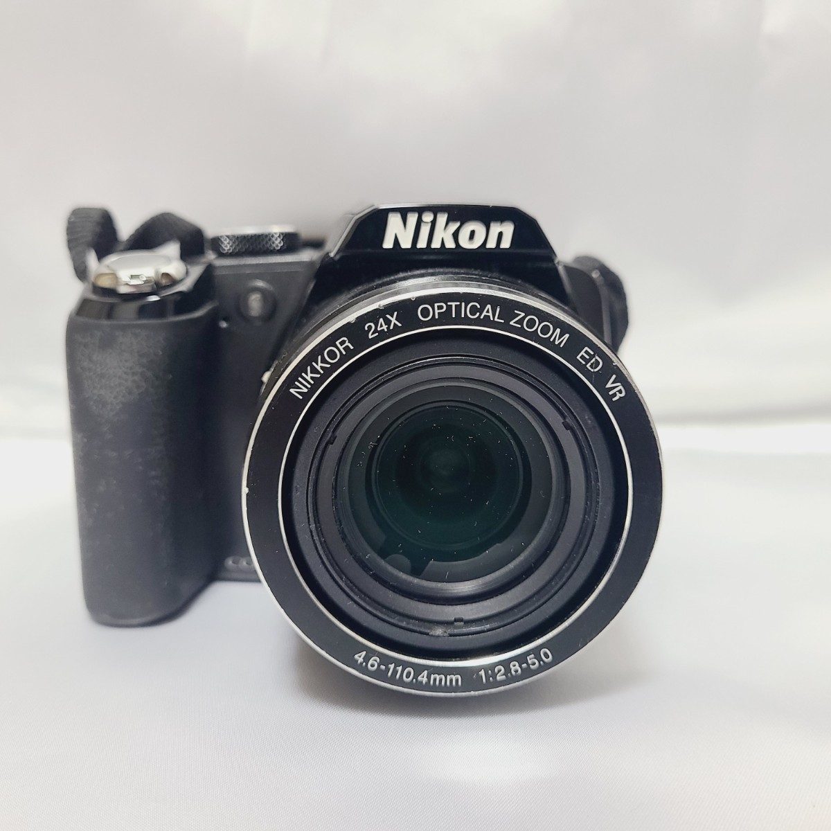 Nikon COOLPIX P90　ニコン クールピクス コンパクトデジタルカメラ 充電器付き　動作品_画像2