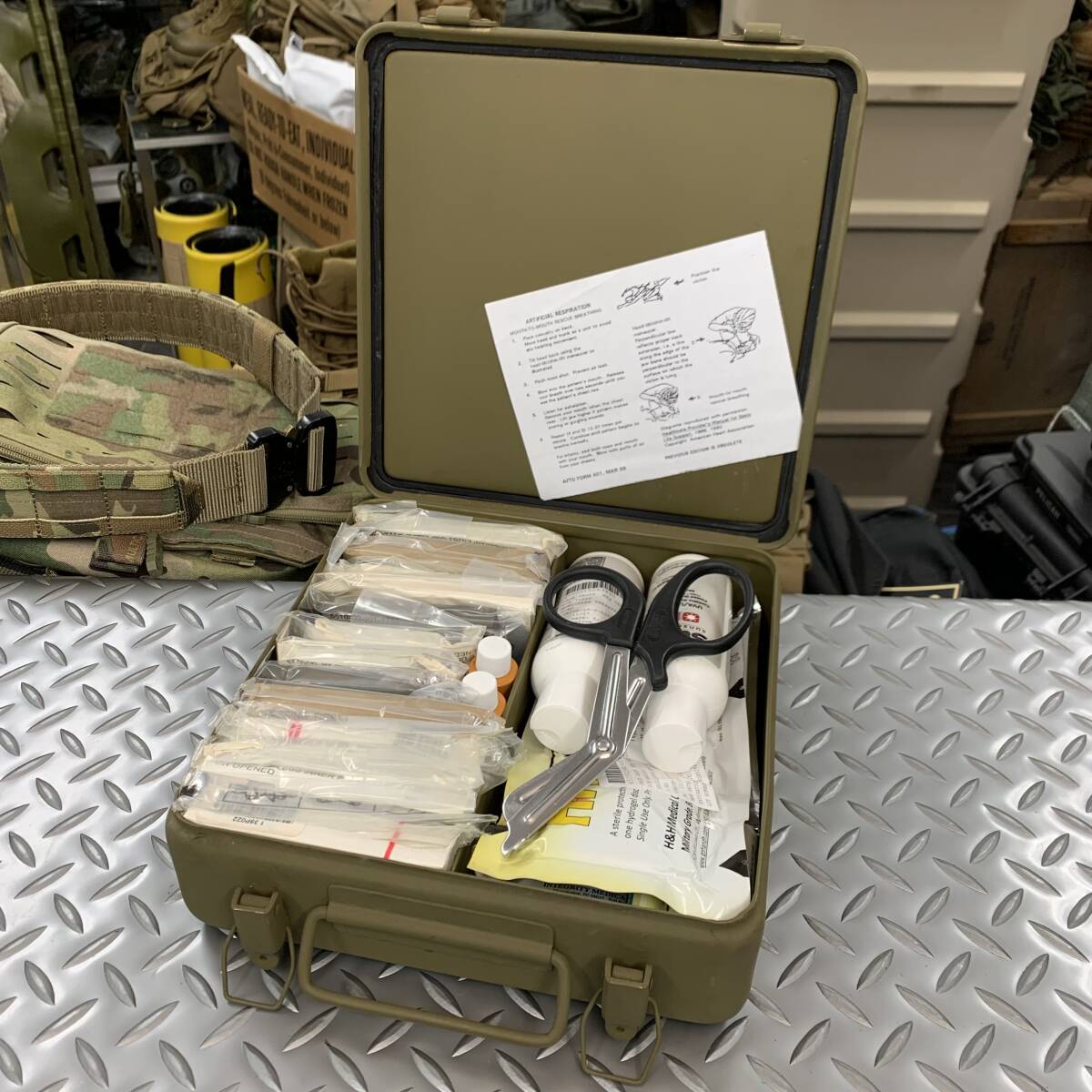 米軍実物 USN DLA1981/First Aid Kit ファーストエイドキット nar h&h skedco medical cat_画像6