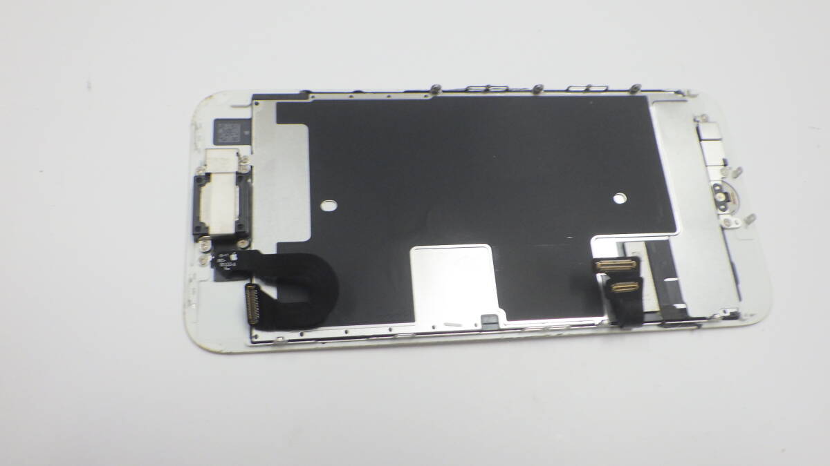 Apple iphone 8 純正液晶タッチパネル + フロントカメラ + センサーケーブル 821-01133-A ホームボタン付 ホワイト SE2/3互換 中古動作品①_画像2