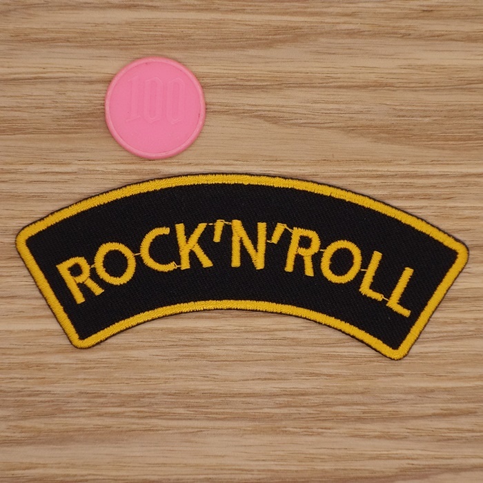 【Ｍサイズ】アイロンワッペン NO.1216 ＲＯＣＫ’Ｎ’ＲＯＬＬ ロックンロール ハード バンド ロッカー 音楽 ハードロック【郵便定形】_Ｍサイズです。