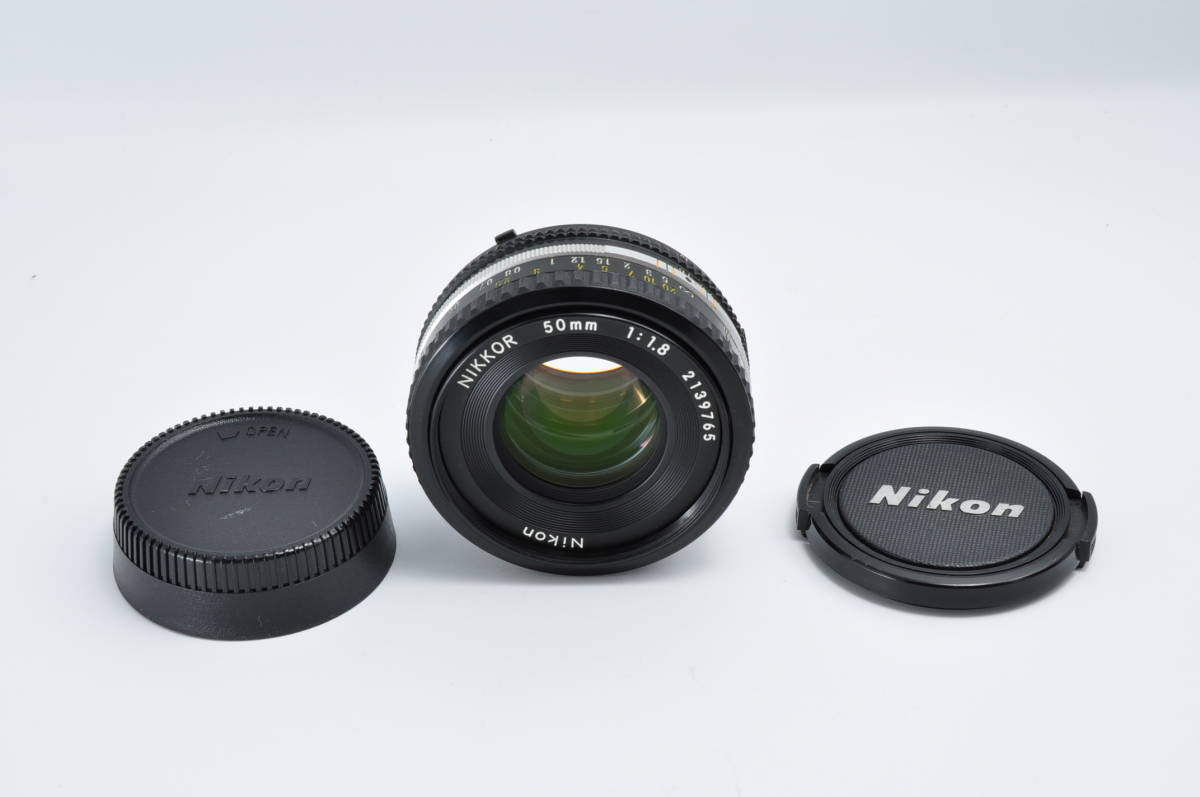 【極上美品】ニコン Nikon Ai-s AIS 50mm F1.8 パンケーキレンズ 単焦点 Fマウント Ai-S #0141_画像5