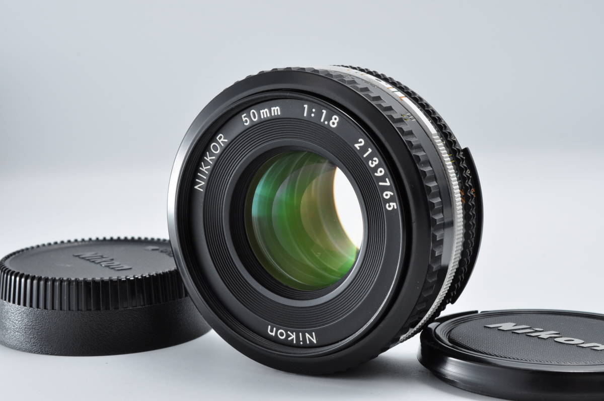 【極上美品】ニコン Nikon Ai-s AIS 50mm F1.8 パンケーキレンズ 単焦点 Fマウント Ai-S #0141_画像1