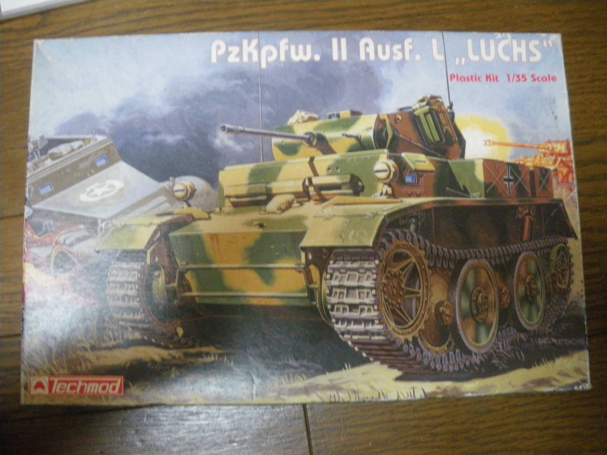 Techmod テクモッド　1/35　ドイツ Ⅱ号戦車 L型 ルクス　Pz.Kpfw.Ⅱ Ausf.L Luchs Sd.Kfz.123　ポーランド製　開封 未組立　同梱、郵送可_箱にはやや汚れや凹み等があります。