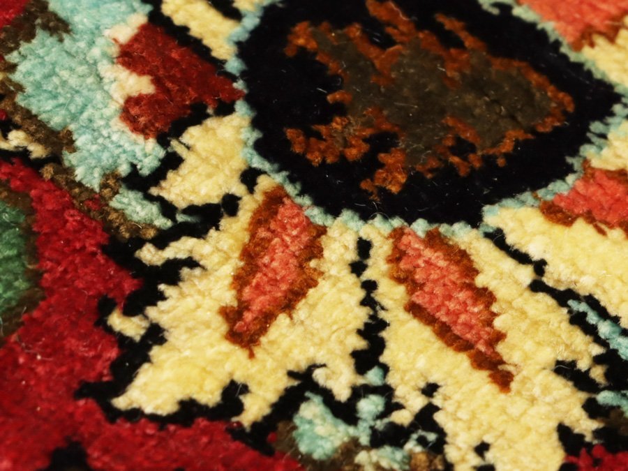 魁◆最高級ペルシャ絨毯 本物保証 イラン クム産 シルク100% 細密手織り 81万ノット 工房サイン有 197×137㎝_画像7