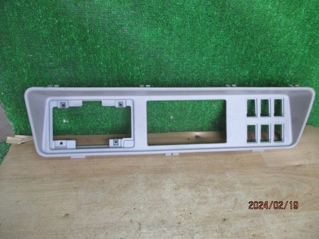 (0225)FR1KZH Profia center panel switch panel 