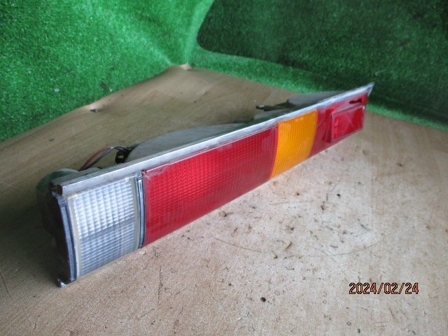 (0227)PA96 117 coupe right side tail light tail lamp 