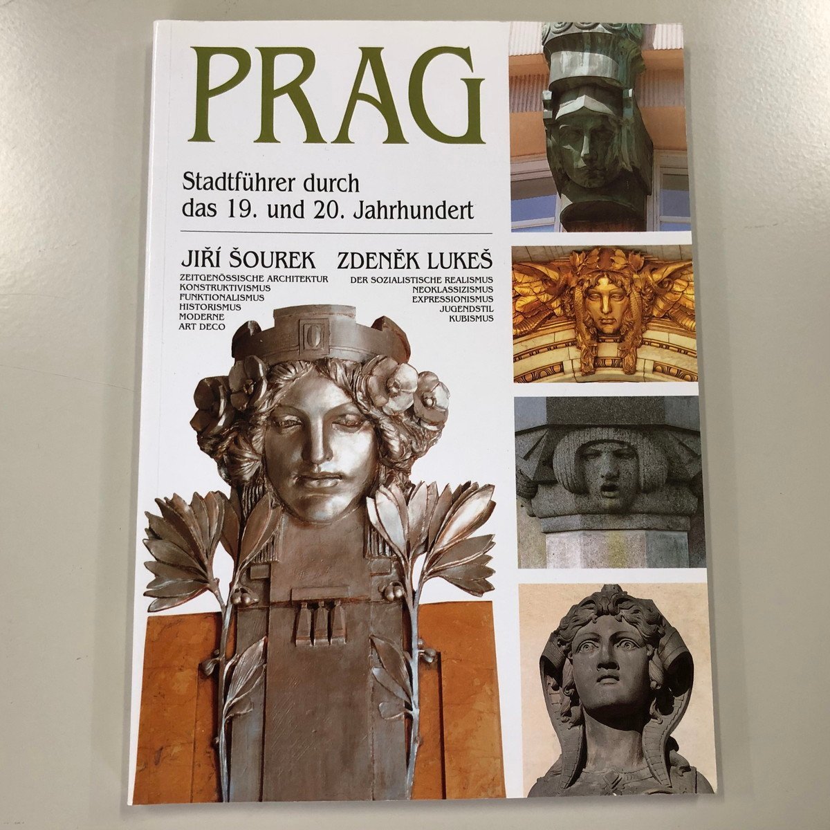洋書『PRAG』ドイツ語 プラハ　現代建築 モダンアールデコ 19～20世紀までのシティガイド 1997年_画像1
