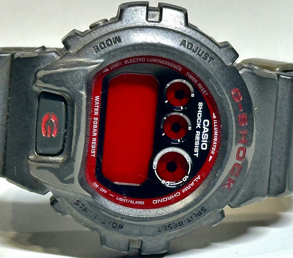 中古腕時計 カシオ Gショック CASIO DW-6900SB ガンメタ、修理前提のジャンク扱い_画像2