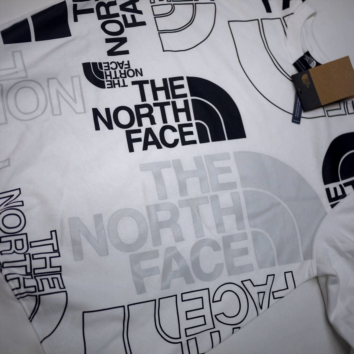 US限定新品 ノースフェイス マルチロゴ スウェットトレーナー(M)ホワイト 白 ハーフドームロゴ プルオーバー THE NORTH FACE/aa21_画像4