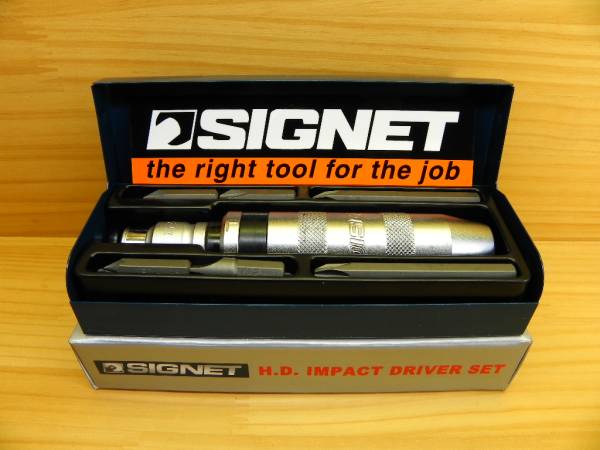 シグネット 1/2(12.7) 強力インパクト ショックドライバー セット SIGNET 62008_上質なスチールケース入りです。