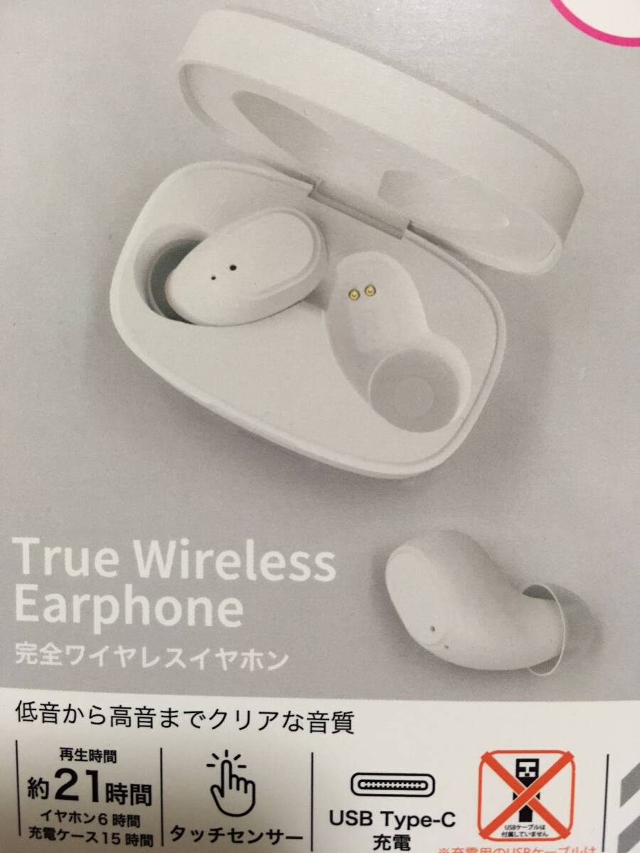 DAISO/ダイソー　完全ワイヤレスイヤホン☆彡　ホワイト☆　Bluetooth対応　タッチセンサー　Type-C充電　新品未開封品_表