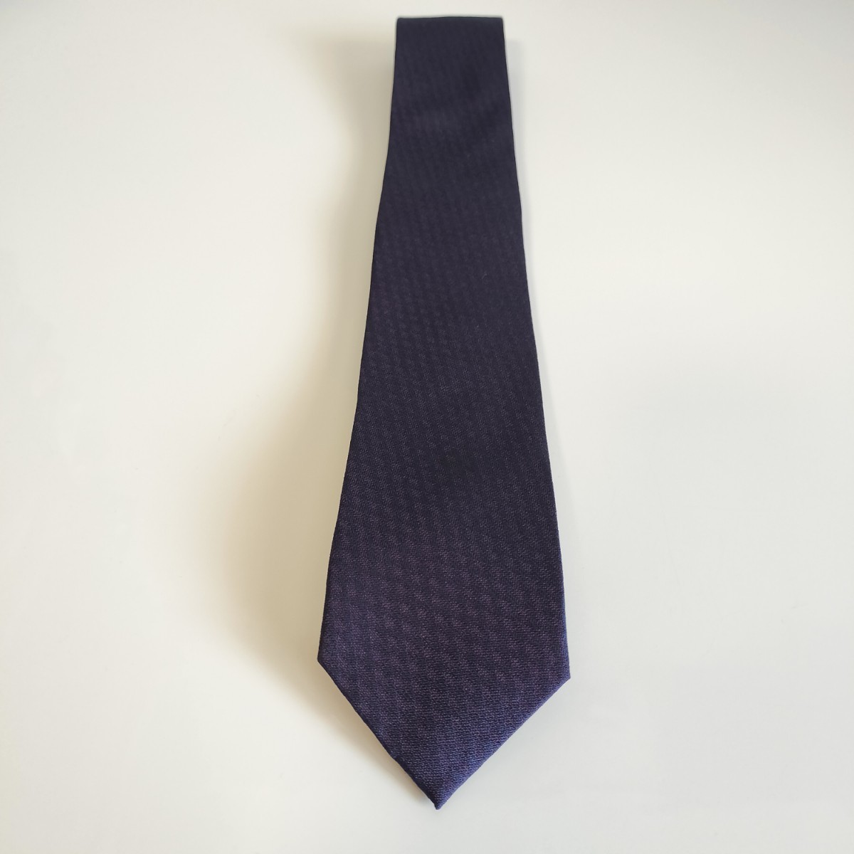  Calvin Klein (Calvin Klein) dark purple necktie 
