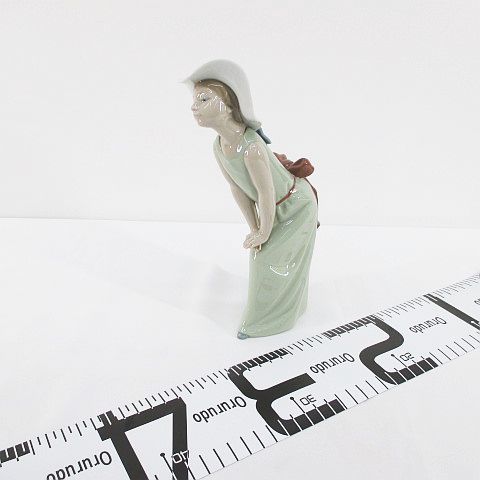 リヤドロ LLADRO 鏡の前で 若草色の少女 アンティーク 陶器 インテリア小物 オブジェ 置物 飾り物 その他_画像9