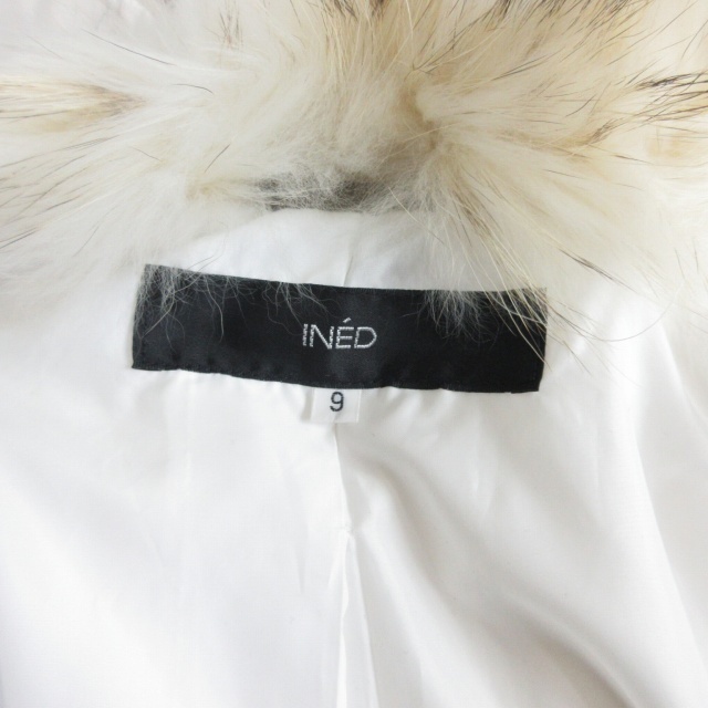 Ined INED down jacket coat raccoon fur with a hood white 9 approximately M size 971-73116002 IBO46 0125 lady's 