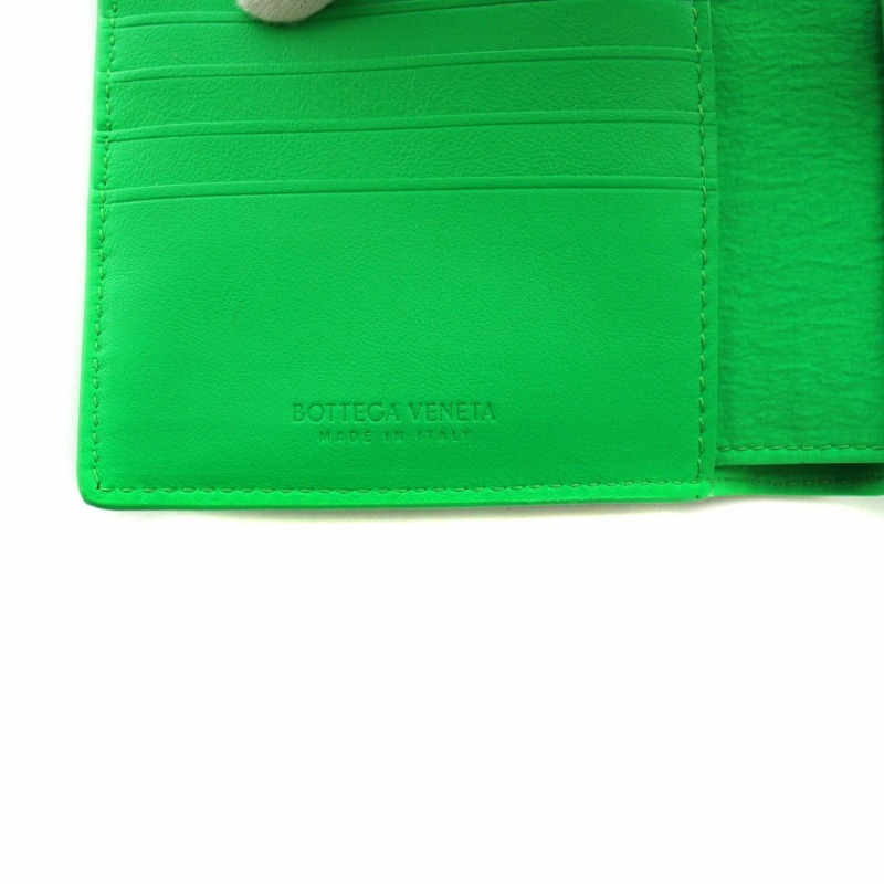 未使用品 BOTTEGA VENETA 財布 二つ折り リバースロゴ エラスティックバンド エナメル レザー タグ付き 緑 白 ■OH メンズ_画像4