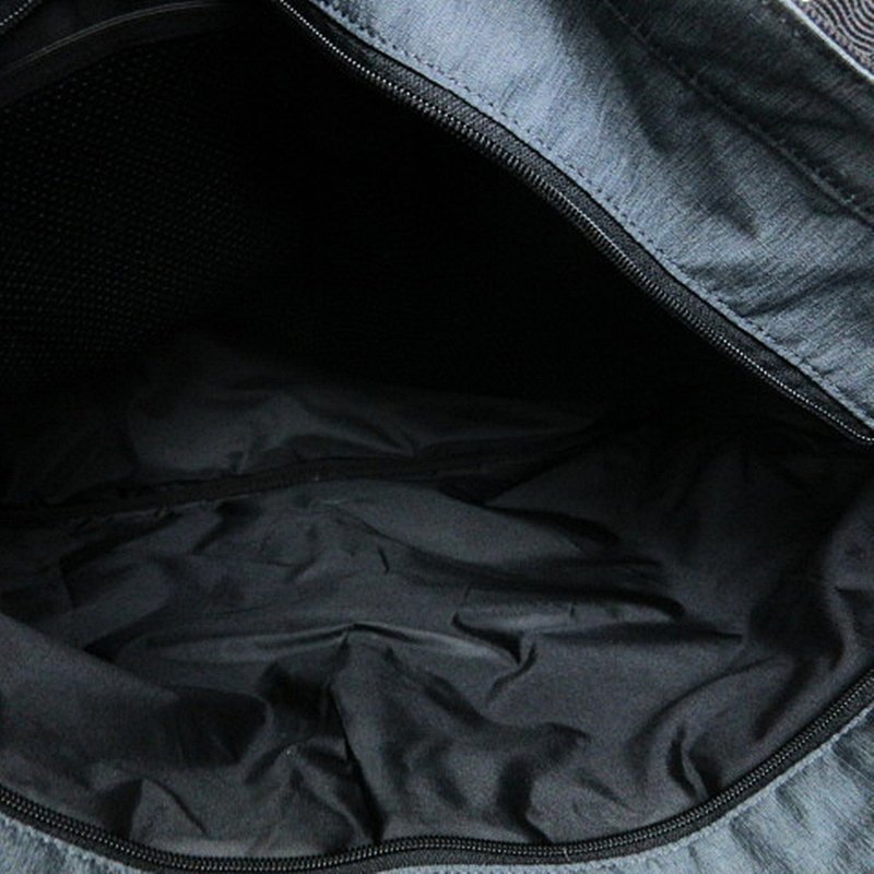 未使用品 オークリー OAKLEY タグ付き ESSENTIAL TOTE 5.0 エッセンシャル トート バッグ FOS900677 グレー 黒 ブラック 鞄 メンズ_画像6