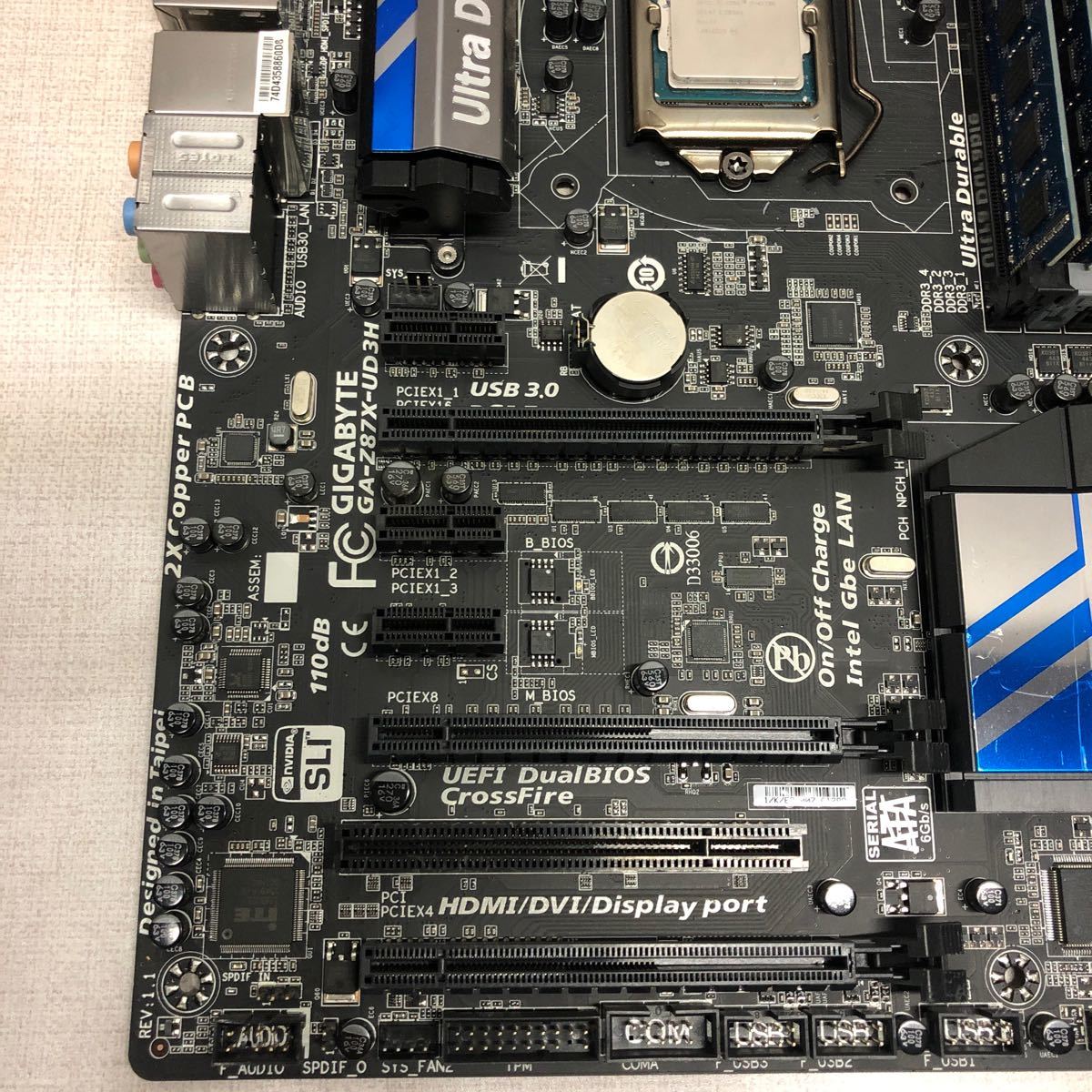 (J1077) motherboard GIGABYTE GA-Z87X-UD3H Core i7-4770K memory card 4 sheets CFD pro W3U1600Q-2G