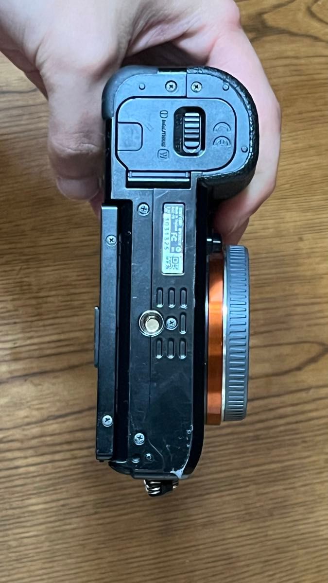 SONY A7s ＋ Carl Zeiss 35mm f2.8 e-mount ＋ バッテリー×5、充電器　ミラーレス一眼カメラ
