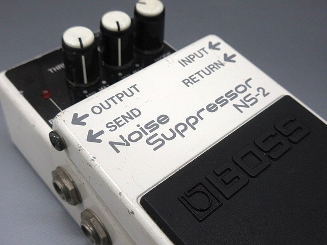 XW241★日本製 ボス ノイズサプレッサー NS-2 / BOSS Noise Suppressor / ギター エフェクター / 現状渡し_画像2