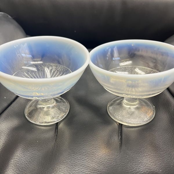 昭和レトロ 氷コップ 乳白ガラス　気泡ガラス　プレスガラス　かき氷　2客セット_画像1