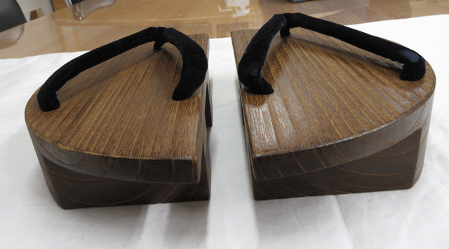 *: unused : geta : wooden * surface white shape ( half month ). man . for geta 