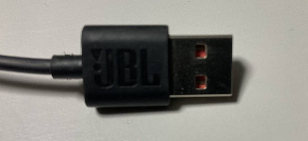 ワイヤレススピーカー JBL CLIP4 Bluetooth USB C充電/IP67防塵防水 スクワッド 迷彩　_画像5