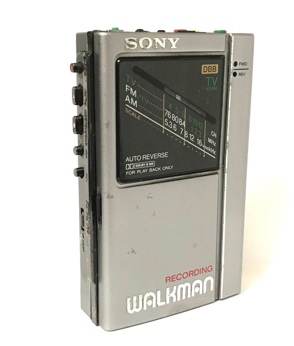 [美品][美音][整備品] SONY ウォークマン WM-F404 電池ボックス付き シルバー (カセットテープ 再生/録音、ラジオ AM/FM)_画像2