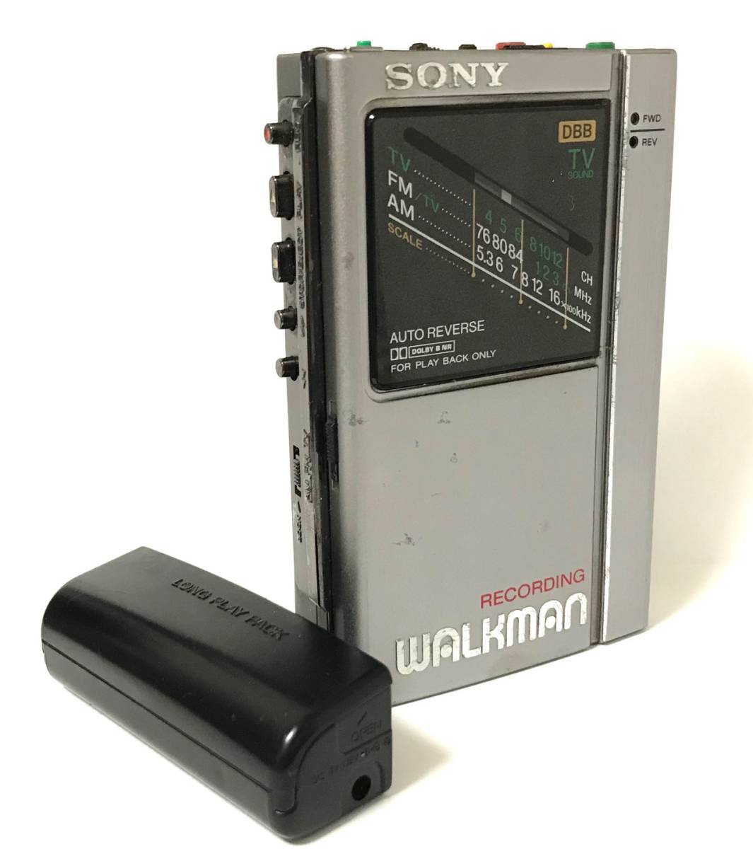 [美品][美音][整備品] SONY ウォークマン WM-F404 電池ボックス付き シルバー (カセットテープ 再生/録音、ラジオ AM/FM)_画像1