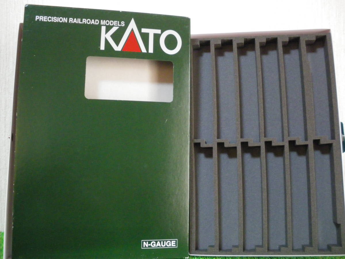 【KATO】ブックケース　CASCOウレタン付き　空ケース５冊セット_４冊目　CASCOコキ用ウレタン