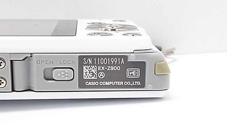 【u1148】Casio カシオ Exilim EX-Z900 コンパクトデジタルカメラ バッテリー付き 動作未確認 ジャンク品 格安スタート 栃木発着払い_画像5