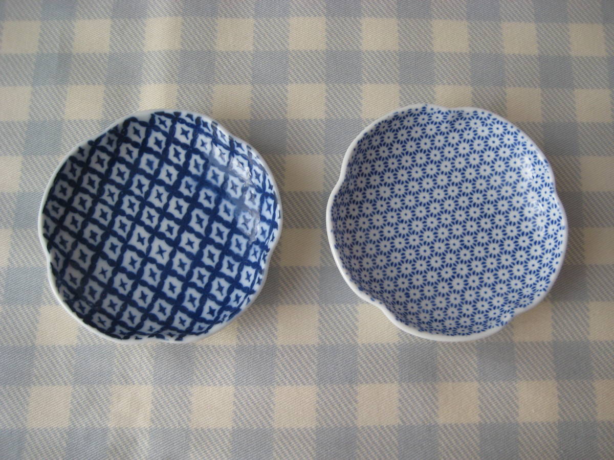 東屋 印判豆皿 ２枚セットの画像1