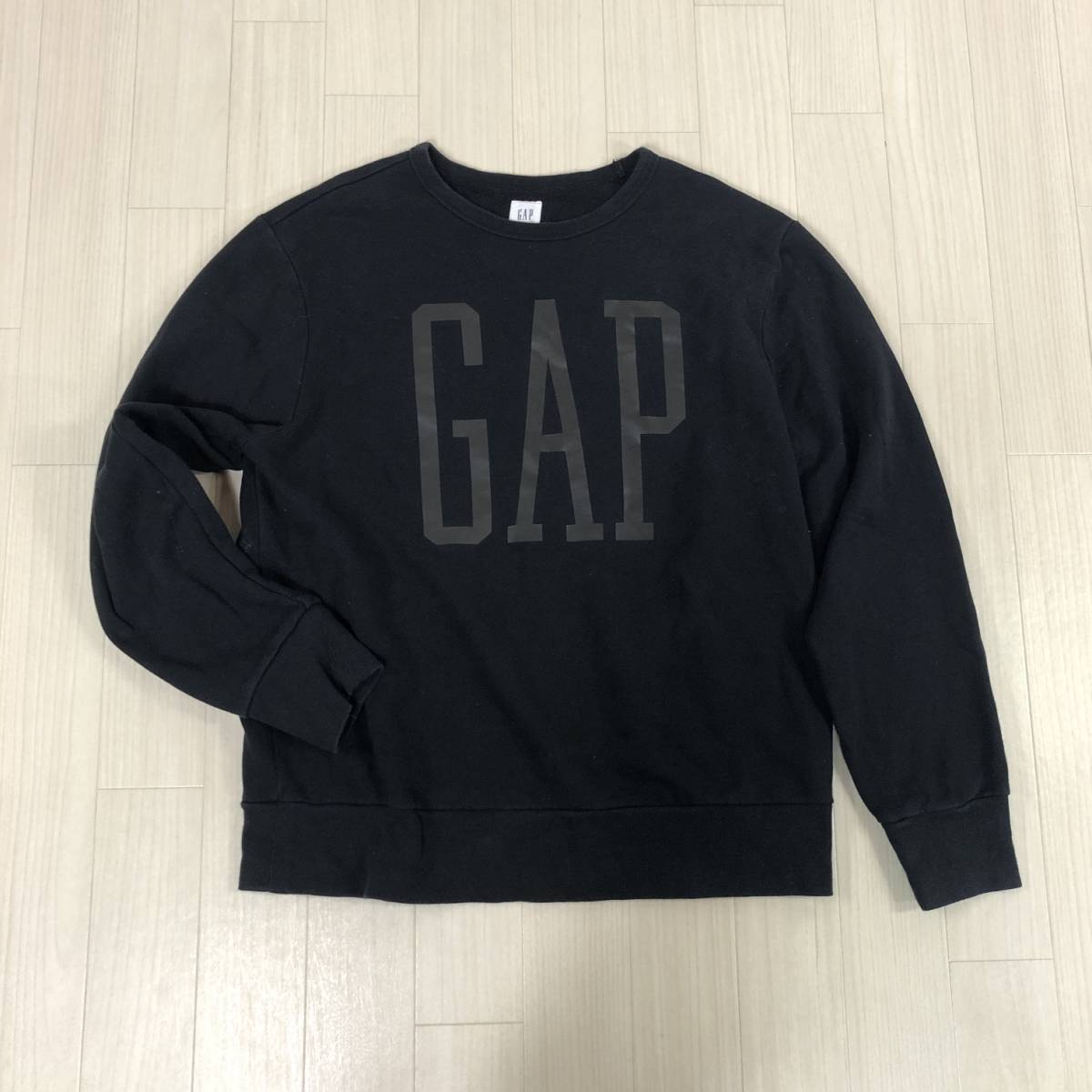 Y0651 GAP ギャップ メンズ トップス トレーナー スウェット 長袖 裏起毛 Lサイズ ブラック 黒 ビッグロゴ 綿 冬 クールなモノクロスタイル_画像6