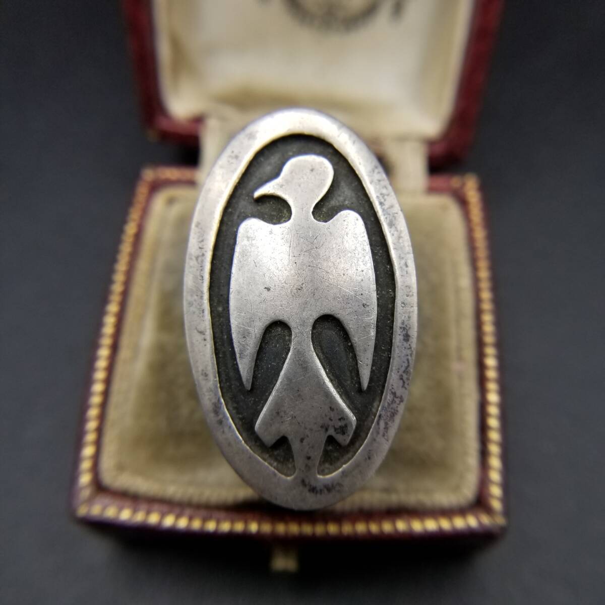 サンダーバード シルエット 彫刻 オーバル 925 シルバー ヴィンテージ リング 銀 指輪 存在感 大ぶり ユニセックス R13-F_画像1