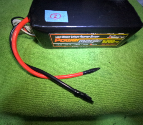 PowerMagic-LW　リポ[35C-TYPE]　22.2V-5200mAh 中古　②_画像1