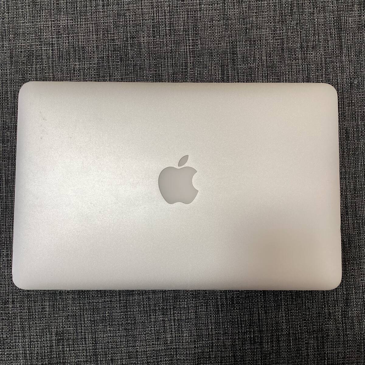 1円スタート♪【動作品】Apple MacBook Air A2924 [Core i7 5650U 2.20GHz/8GB/SSD 128GB] _画像5