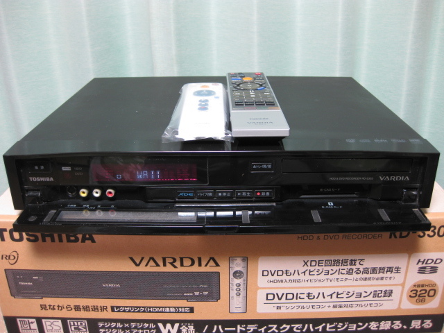 TOSHIBA　VARDIR　RD-S303　HDD & DVD レコーダー　純正リモコン付属　ジャンク　_画像3