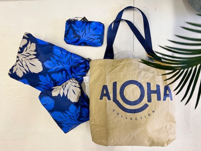 ハワイロコに大人気ALOHA COLLECTIONアロハコレクション SMALLポーチ