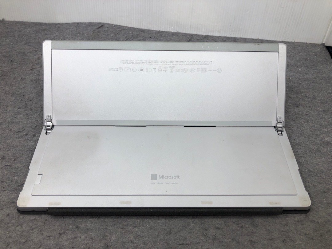 ジャンク【Microsoft】Surface Pro 7 1866 Corei5-1035G4 8GB SSD256GB NVMe Windows10Pro 12.3inch 中古タブレットPC 画面割れ_画像8