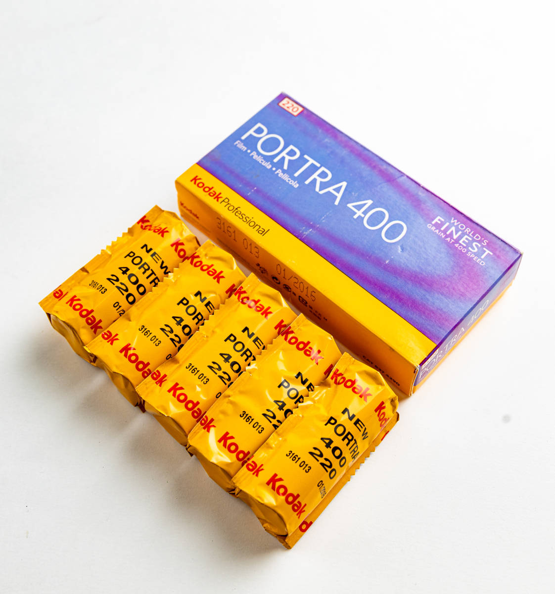 Kodak Professional PORTRA 400 ブローニー（希少 220) ５本 コダック ポートラ フィルム未使用 期限切れ 最低落札なし 売り切り！_画像1