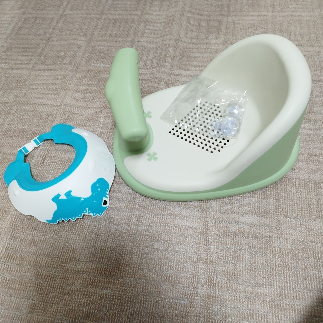  baby bath chair shampoo hat unused 