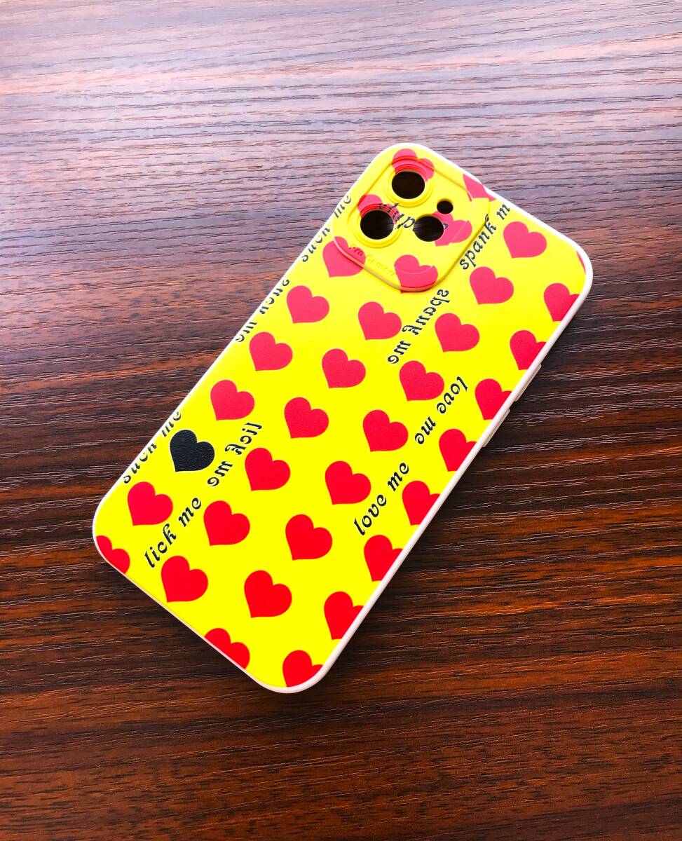  prompt decision *iPhone 12mini for case * solid feeling exist *hide guitar pattern yellow Heart .. liking . person .