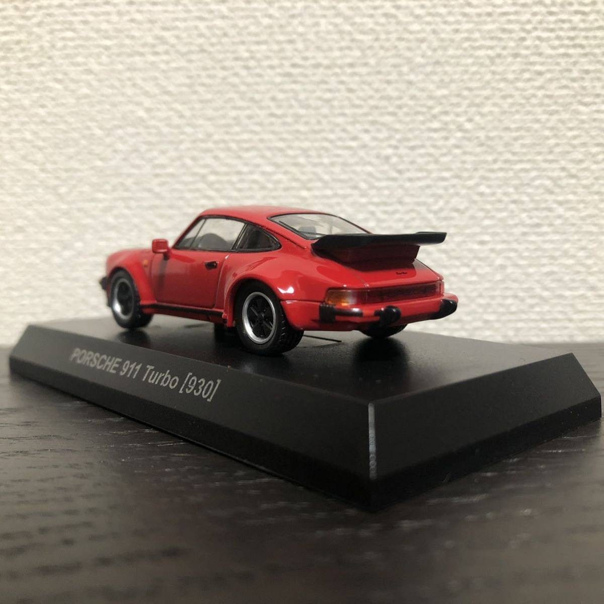 京商 1/64 Porsche 911 Turbo [930] Red/ポルシェ 911ターボ [930] 赤 レッド_画像4