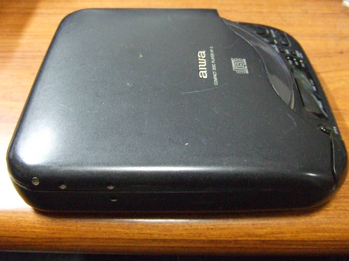 h232 aiwa/アイワ ポータブルCDプレーヤー XP-3　中古 本体 動作品_画像6