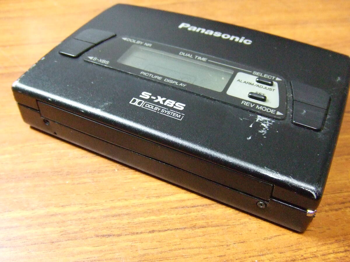 h296 Panasonic/パナソニック ポータブルカセットプレーヤー RQ-S4 本体　未確認 ジャンク
