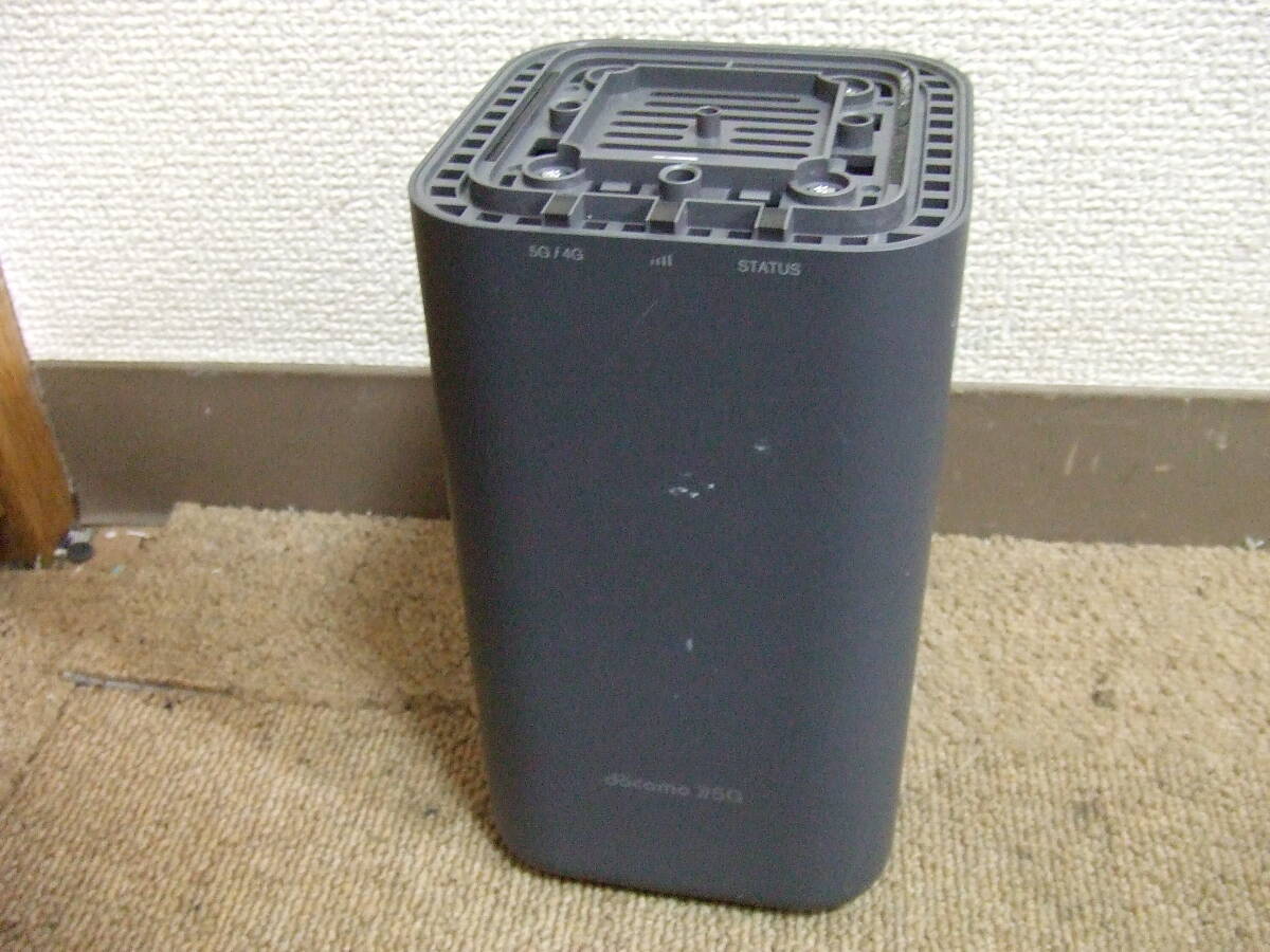 h455 docomo home 5G HR01 ドコモ 5G 対応ホームルーター Wi-Fi 中古 本体のみ 未確認 現状品の画像1