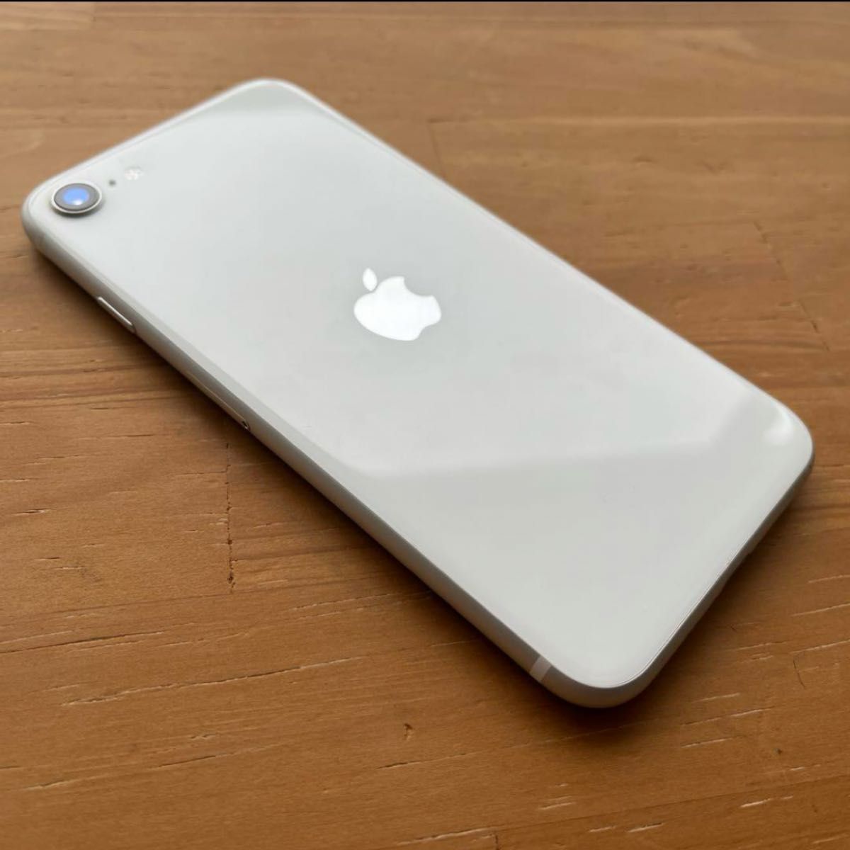 iPhoneSE 第2世代 SE2 ホワイト 128GB SIMフリー　フィルム アップル