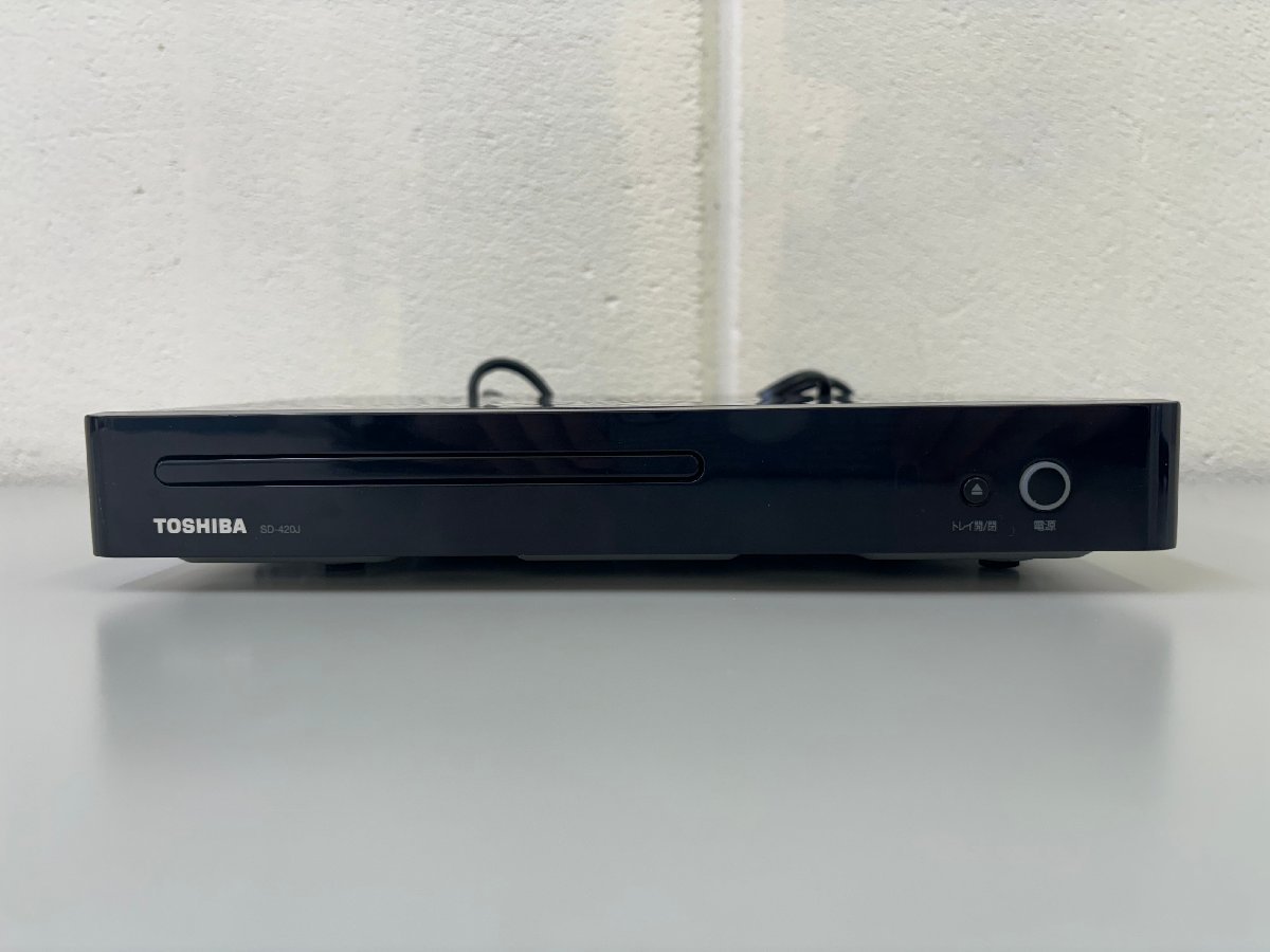 中古品　東芝 TOSHIBA DVDプレイヤー　SD-420J　SD420J　2022年製　中古品_正面の画像です。